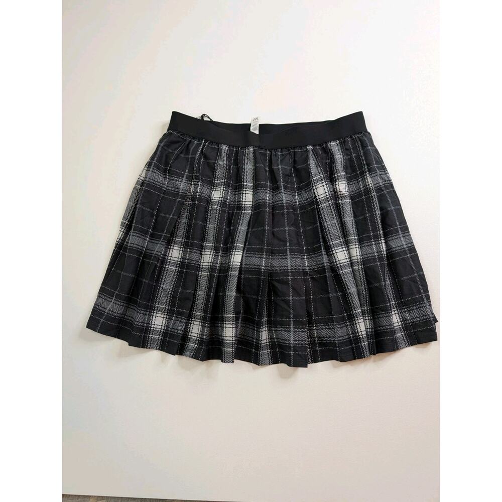 NWT Alo Yoga Legacy Plaid Varsity Tennis Skirt -Black/White Size Medium - Picture 6 of 7